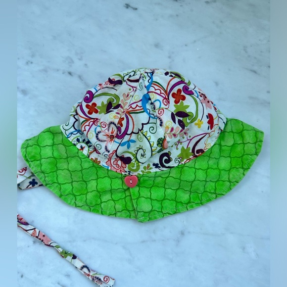 Baby sun hat EUC - Picture 2 of 5